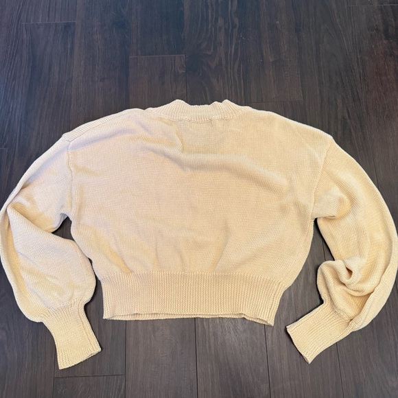 Lulus Just a Moment Light Yellow V-Neck Cropped Sweater - Picture 5 of 5